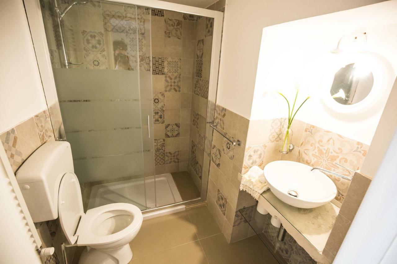 Il Borgo Bed and Breakfast Poggiardo Exteriör bild