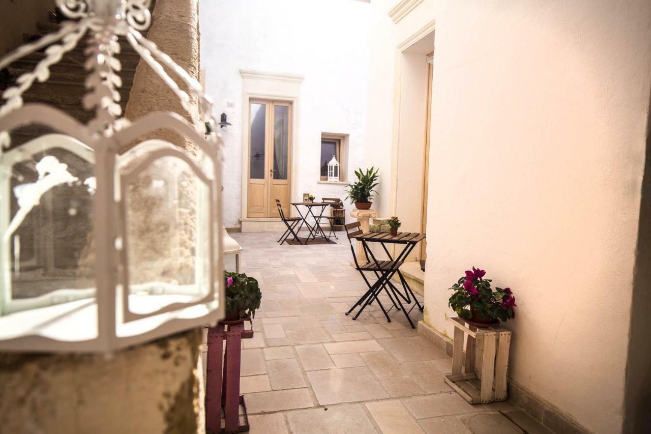 Il Borgo Bed and Breakfast Poggiardo Exteriör bild