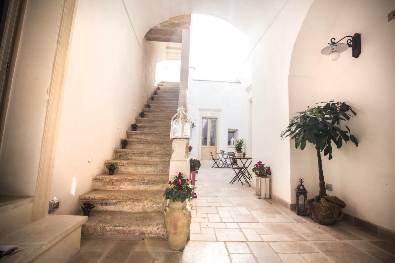 Il Borgo Bed and Breakfast Poggiardo Exteriör bild