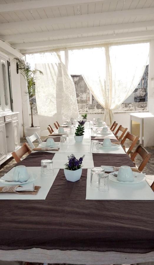 Il Borgo Bed and Breakfast Poggiardo Exteriör bild
